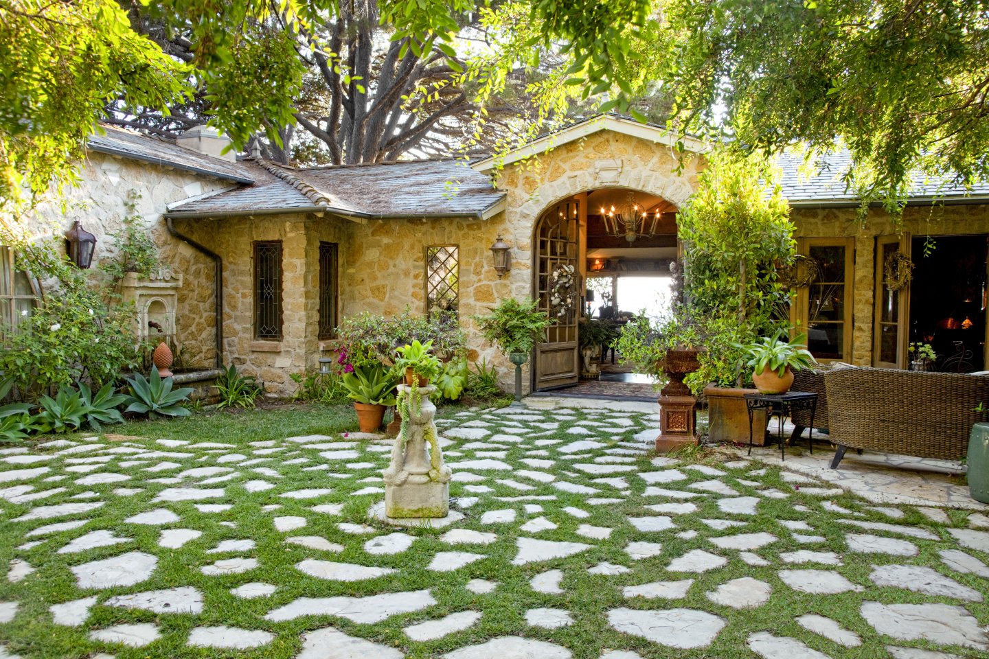 Outdoor Flooring to Spice up Your Decorations
