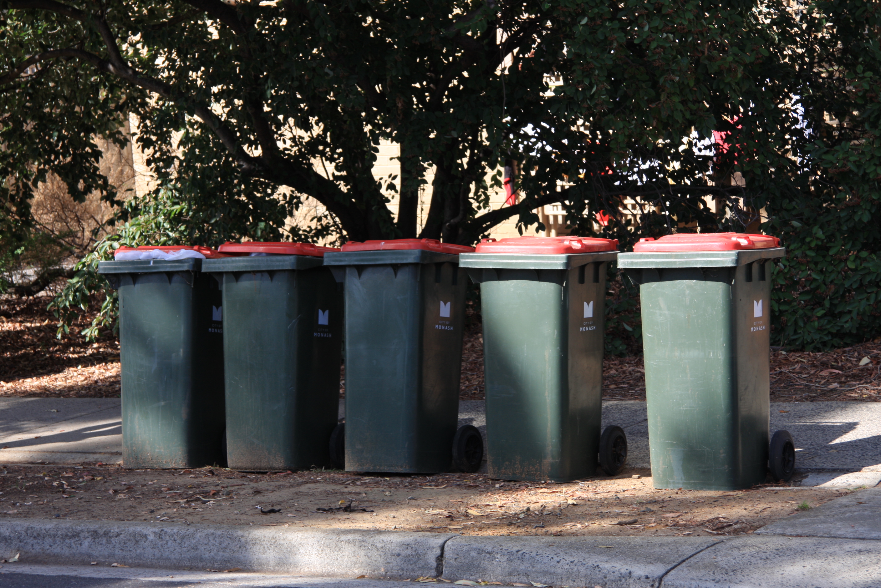 Why It Is Good Enough To Hire A Skip Bin For Your Construction Project?