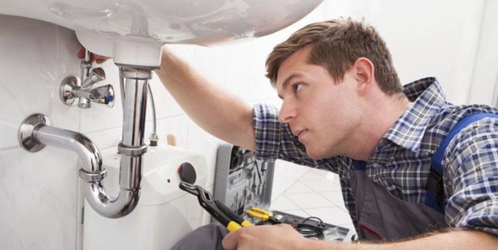 Consider Some Important Steps While Looking For A Plumber In Sunshine Coast