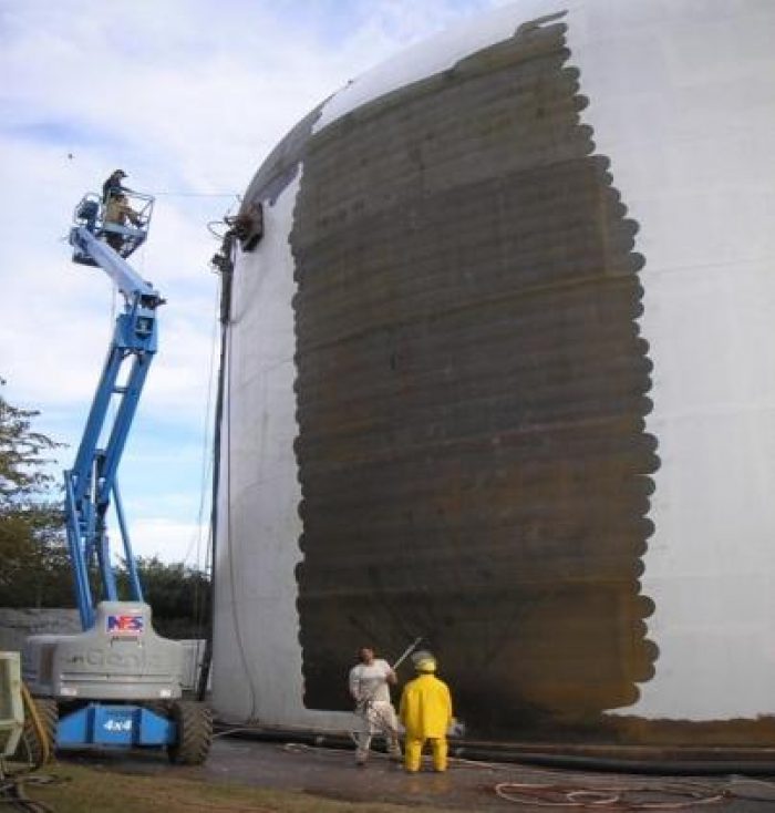 Painting The Storage Tanks Can Increase The Life Of Tanks