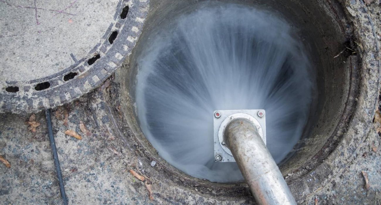 Permanent Contact With A Drainage Cleaning Plumber Will Save Your Time In Brampton