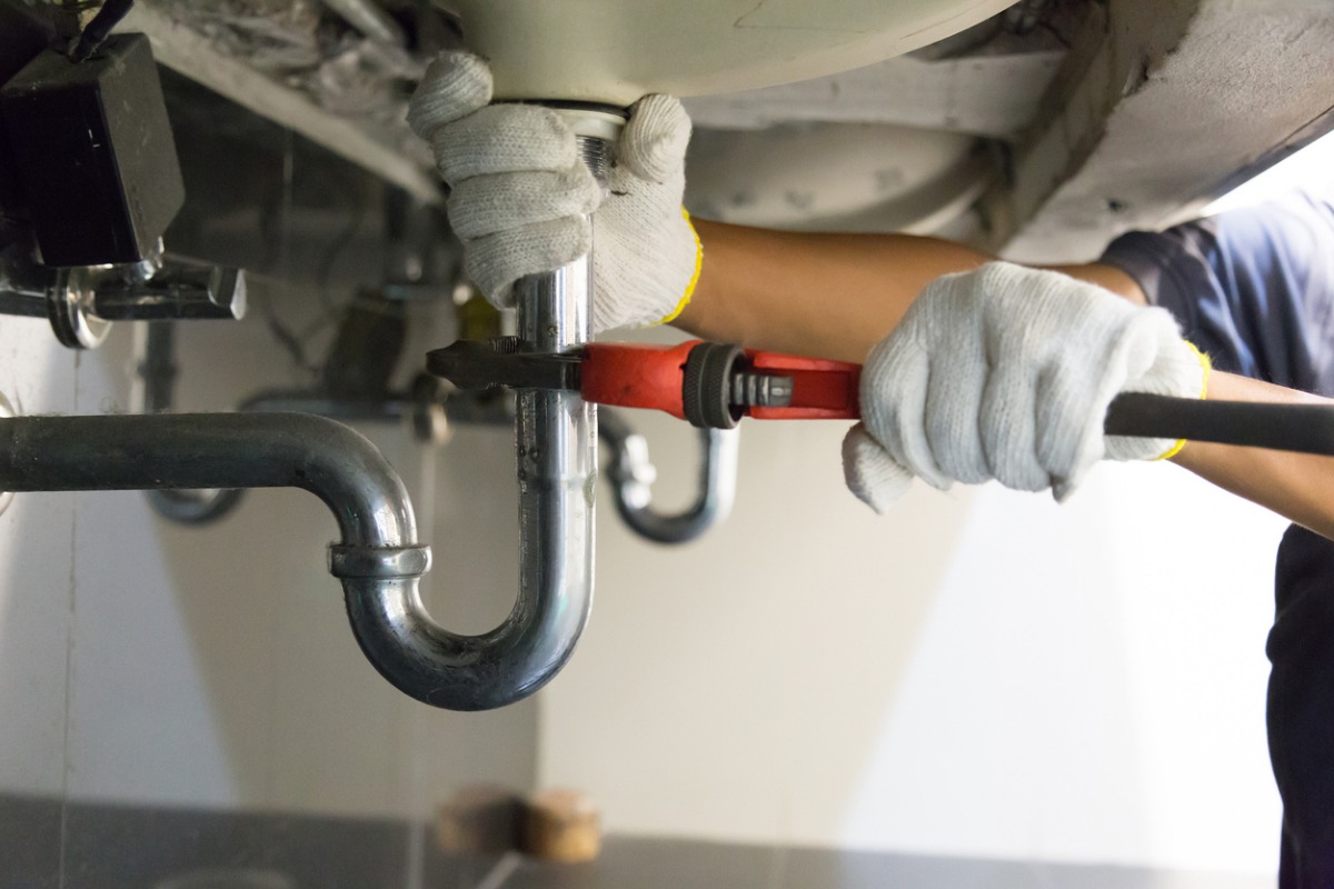 plumber Coolangatta
