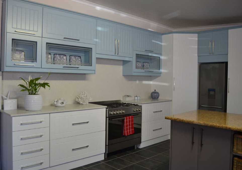 Built-in kitchen cupboards